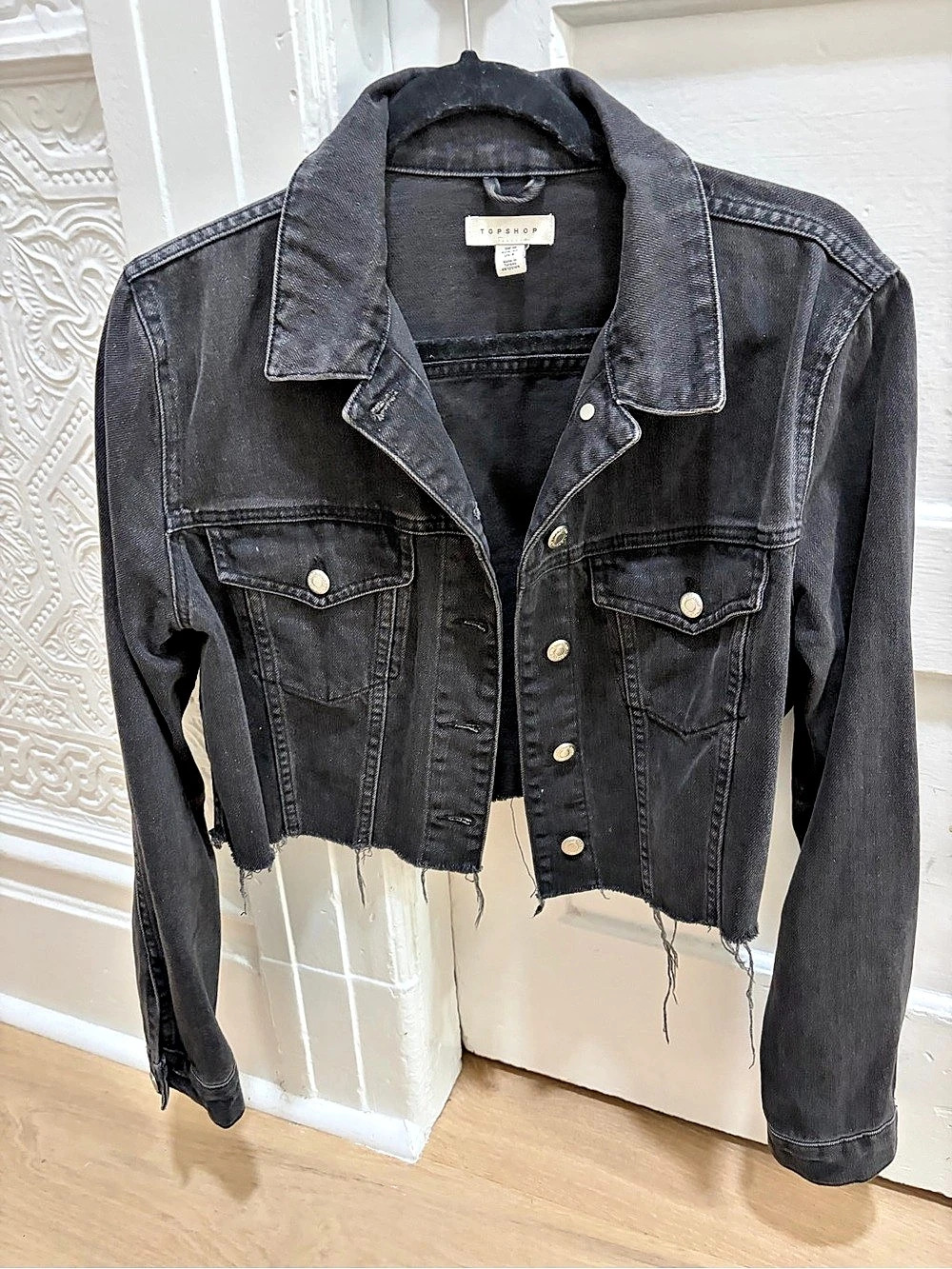 TOPSHOP Black Cropped Raw Hem Denim Jacket Black Size 12